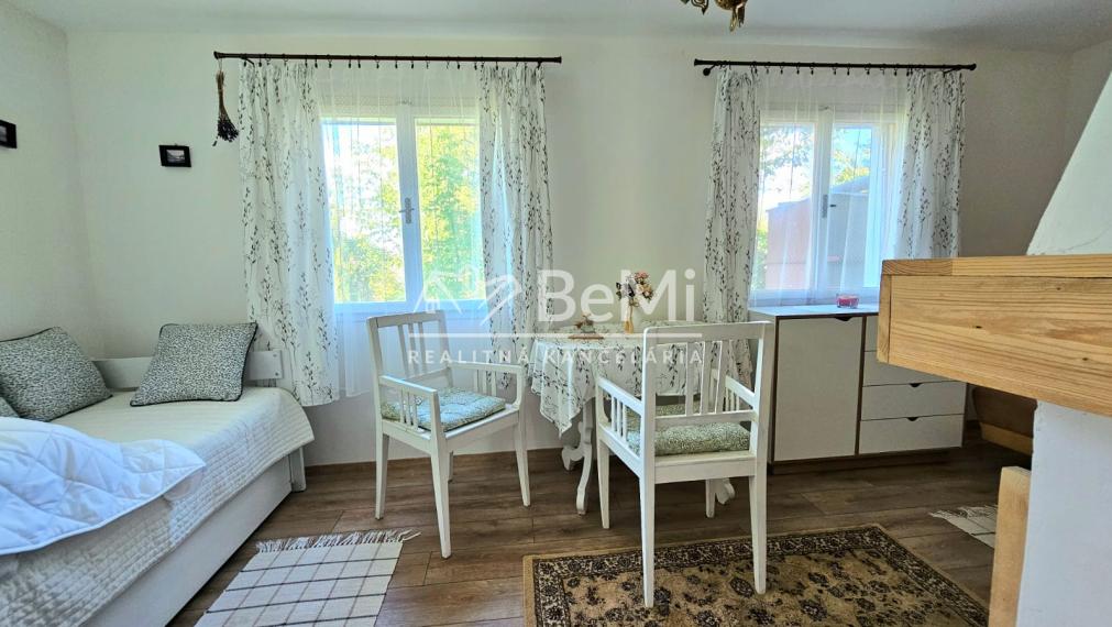 KRÁSNA CHATA V RIMAVSKEJ SOBOTE 1677m2 - NA PREDAJ