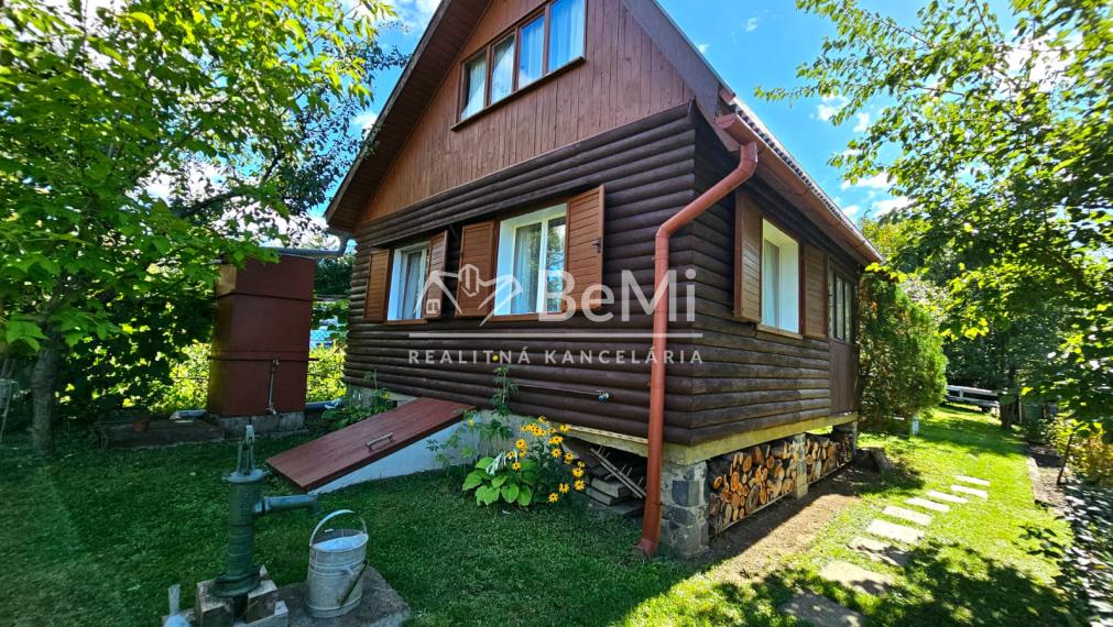 KRÁSNA CHATA V RIMAVSKEJ SOBOTE 1677m2 - NA PREDAJ