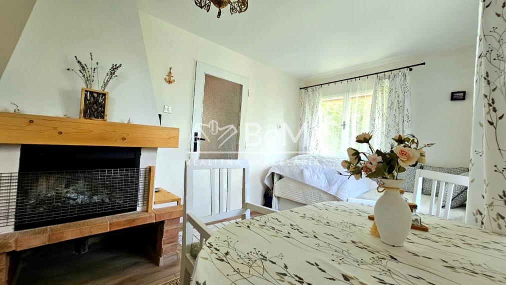 KRÁSNA CHATA V RIMAVSKEJ SOBOTE 1677m2 - NA PREDAJ