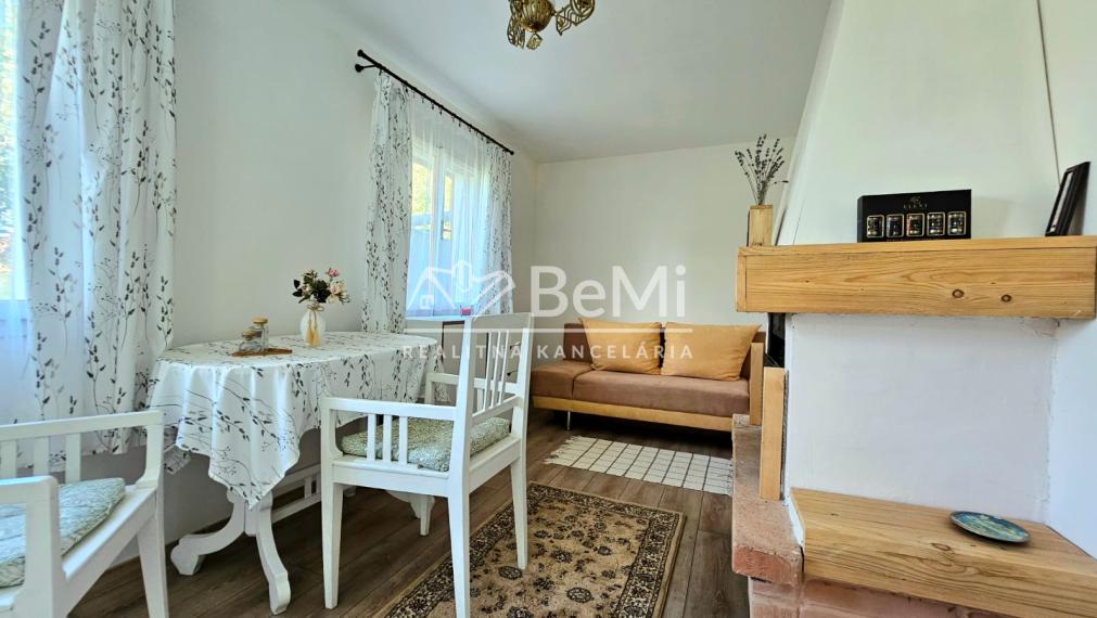 KRÁSNA CHATA V RIMAVSKEJ SOBOTE 1677m2 - NA PREDAJ