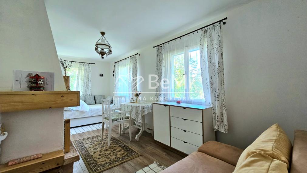 KRÁSNA CHATA V RIMAVSKEJ SOBOTE 1677m2 - NA PREDAJ