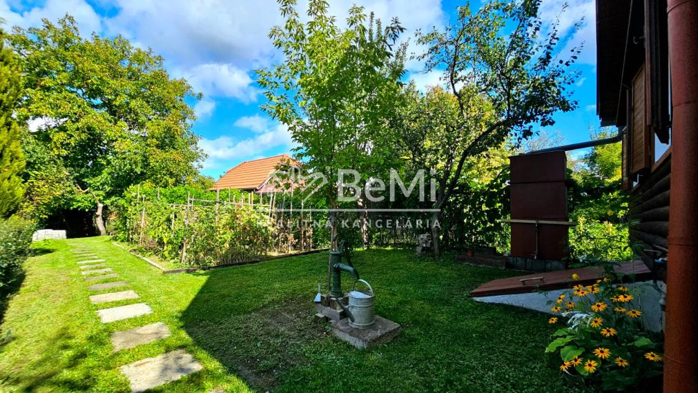 KRÁSNA CHATA V RIMAVSKEJ SOBOTE 1677m2 - NA PREDAJ