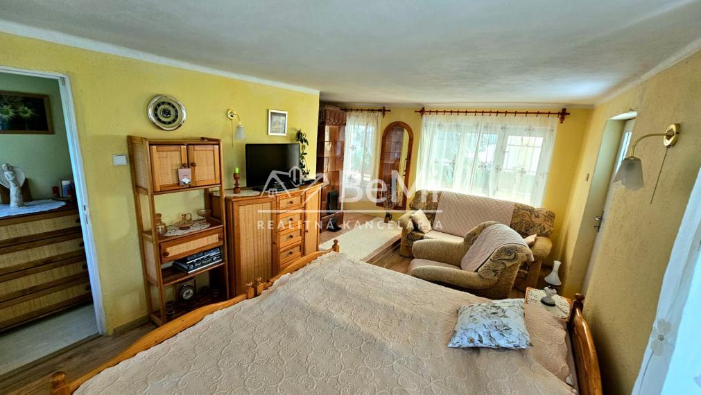 KRÁSNA CHATA V RIMAVSKEJ SOBOTE-VINICE