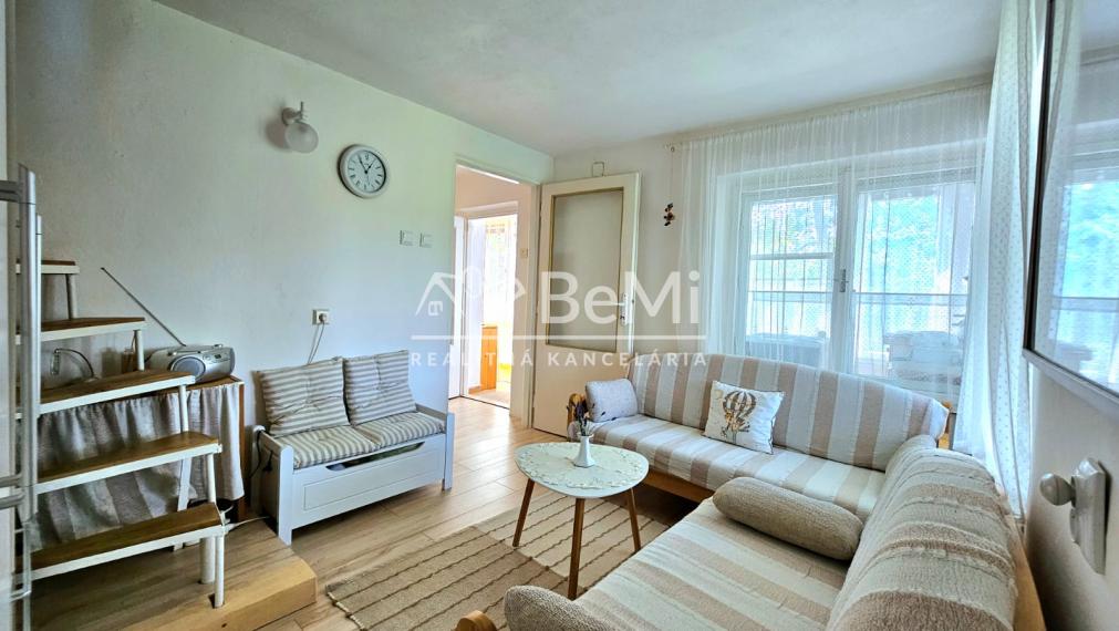 KRÁSNA CHATA V RIMAVSKEJ SOBOTE-VINICE