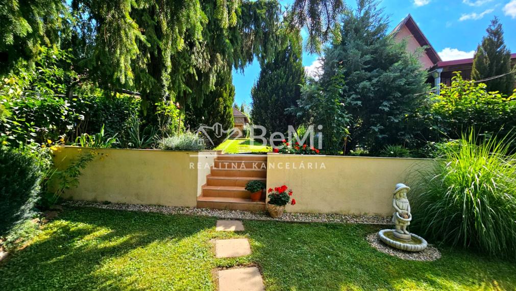 KRÁSNA CHATA V RIMAVSKEJ SOBOTE-VINICE