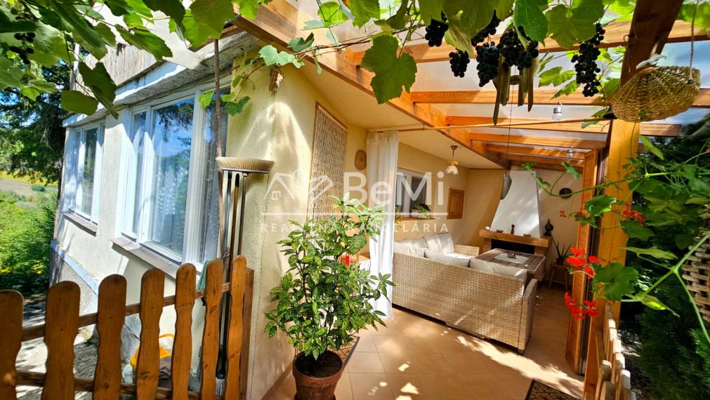 KRÁSNA CHATA V RIMAVSKEJ SOBOTE-VINICE