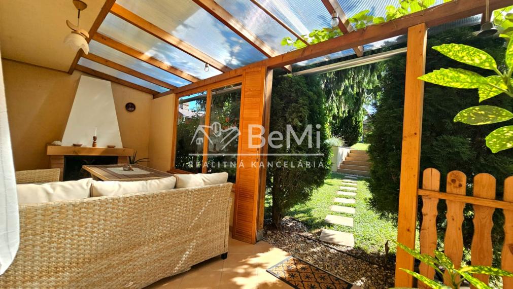 KRÁSNA CHATA V RIMAVSKEJ SOBOTE-VINICE