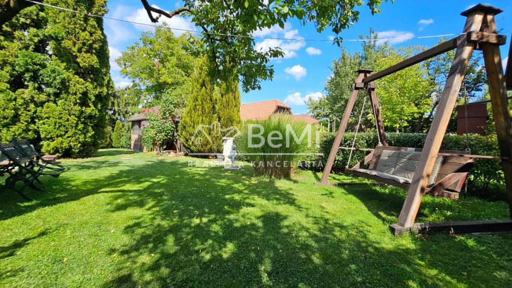 KRÁSNA CHATA V RIMAVSKEJ SOBOTE-VINICE