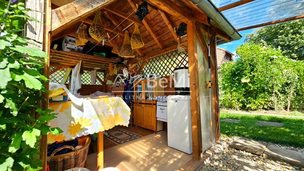 KRÁSNA CHATA V RIMAVSKEJ SOBOTE-VINICE