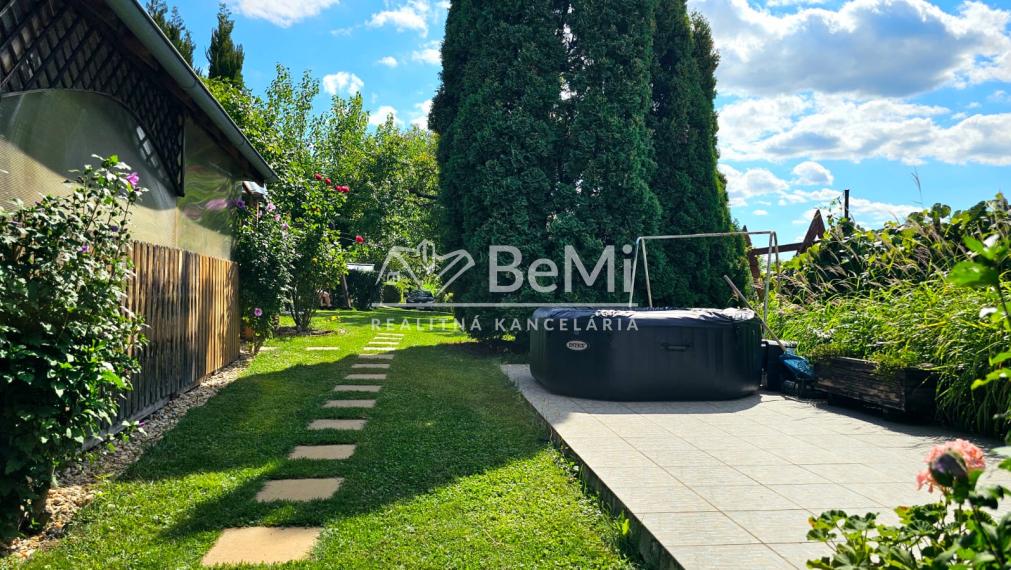 KRÁSNA CHATA V RIMAVSKEJ SOBOTE-VINICE