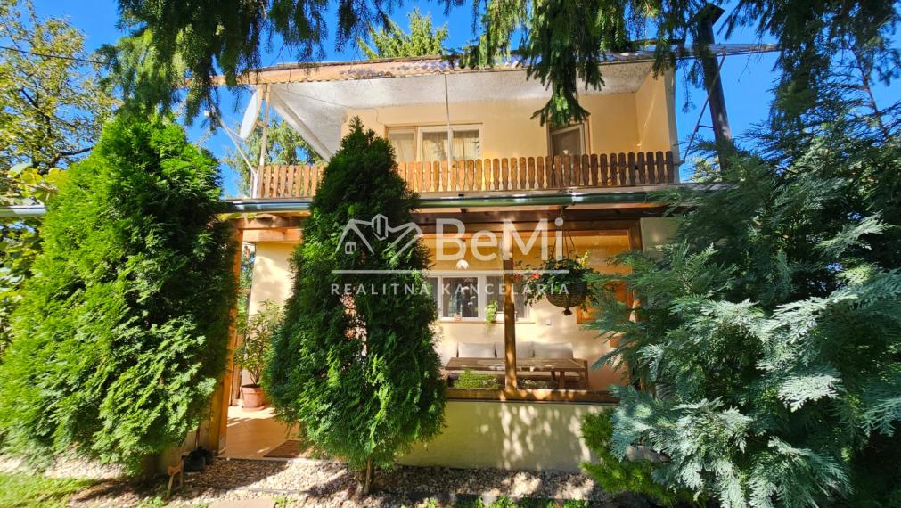 KRÁSNA CHATA V RIMAVSKEJ SOBOTE-VINICE