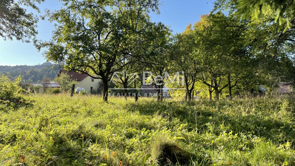 Znižená cena -predaj pozemku v interaviláne obce Sklené - Turč,Teplice