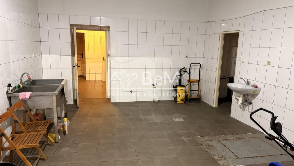 INVESTIČNÁ PRÍLEŽITOSŤ – CENTRUM TRENČÍNA 020-15-MIKUa