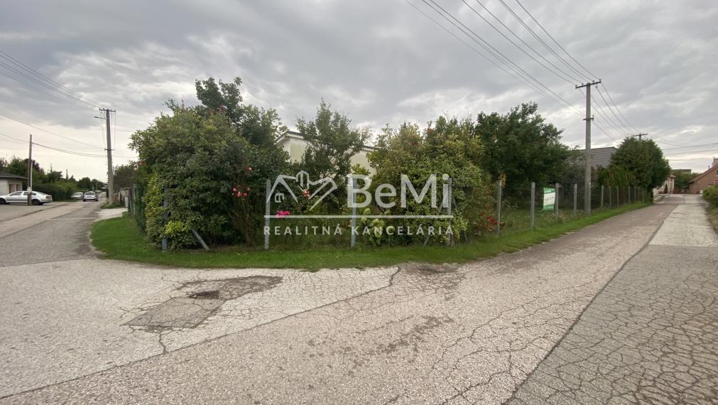 Pozemok Lužianky Kajsa 611 m2 ID 588-14-MIG