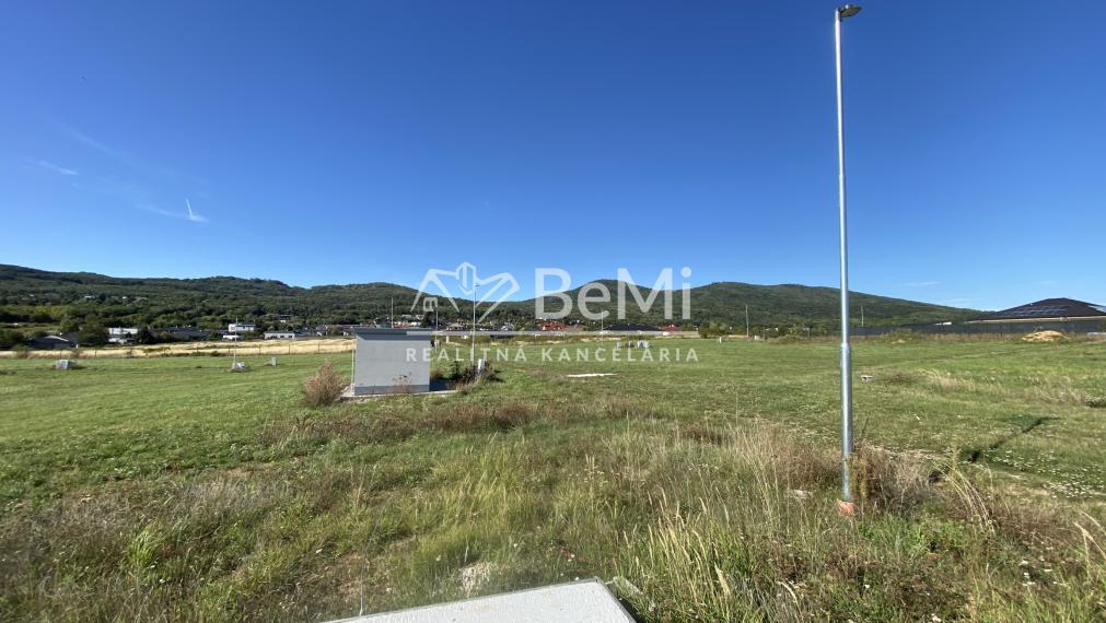 Nitra Štitáre pozemky ID 589-14-MIG