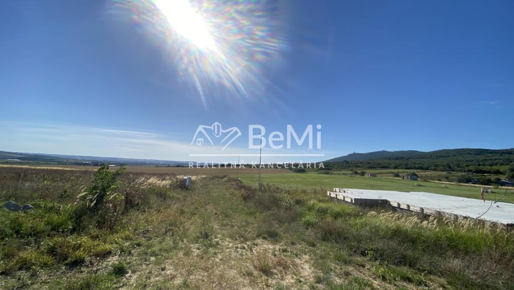 Nitra Štitáre pozemky ID 589-14-MIG