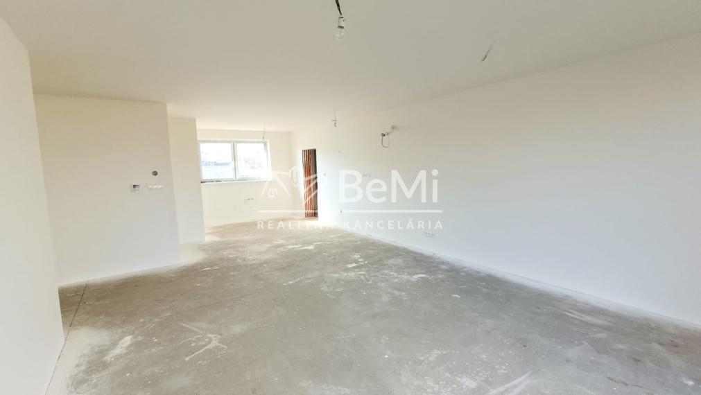 021-12-PAMA 4 izbová novostavba s 2garážou-Lužianky RED OAK