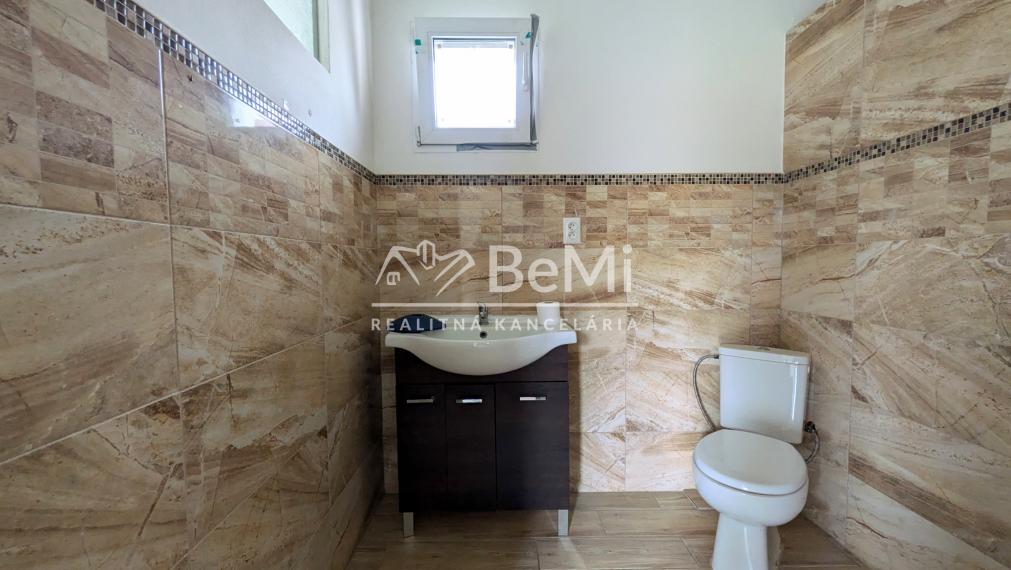 Predaj, rodinný dom - Veľký Kýr (1233-12-AFI)