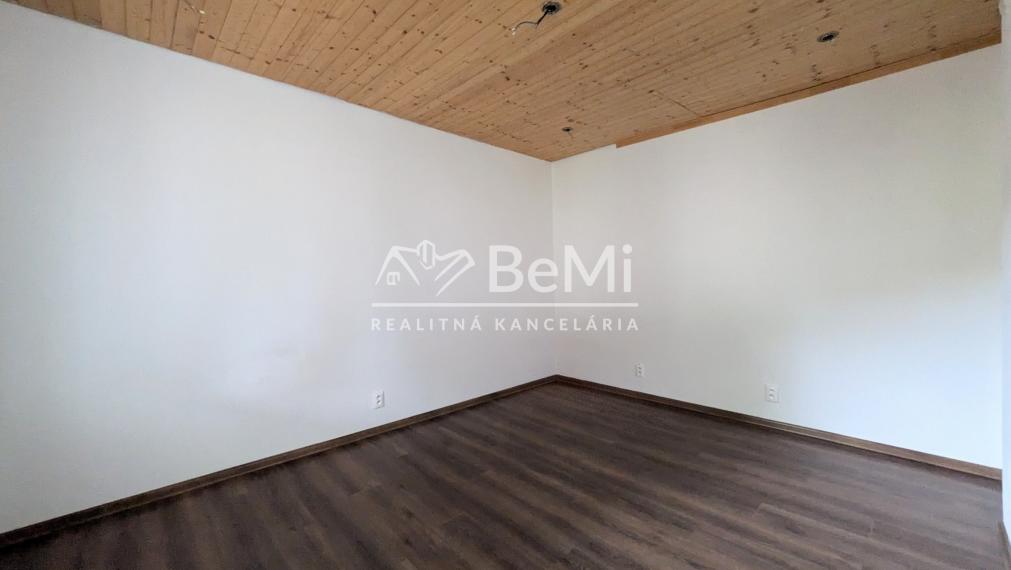 Predaj, rodinný dom - Veľký Kýr (1233-12-AFI)