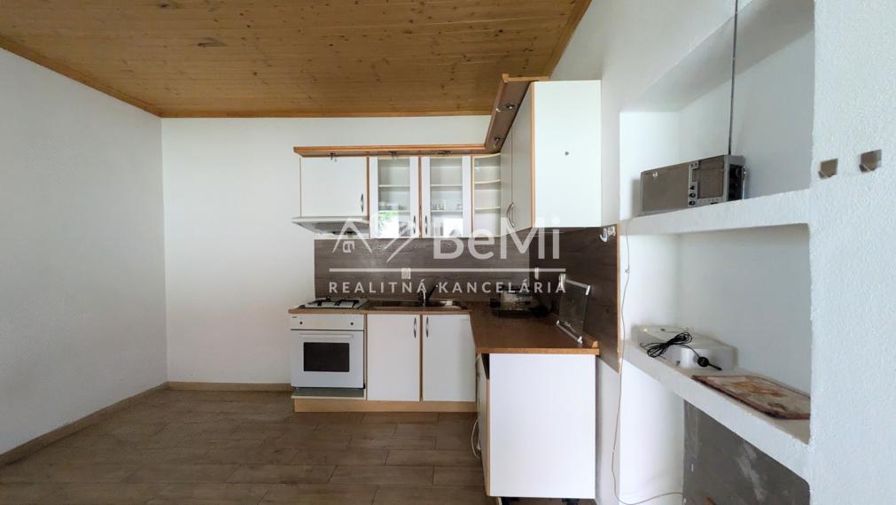 Predaj, rodinný dom - Veľký Kýr (1233-12-AFI)