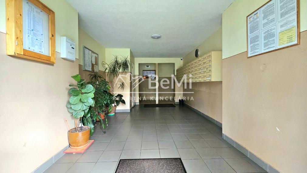 3-IZB. BYT S BALKÓNOM CENTRUM RIMAVSKÁ SOBOTA