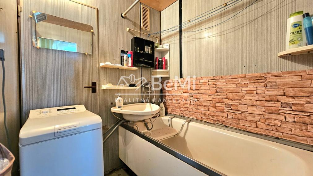 3-IZB. BYT S BALKÓNOM CENTRUM RIMAVSKÁ SOBOTA