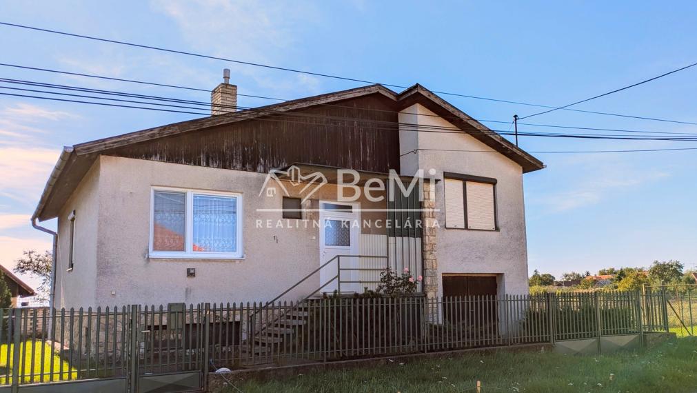 Predaj, rodinný dom - Veľké Kozmálovce (1229-12-AFI)
