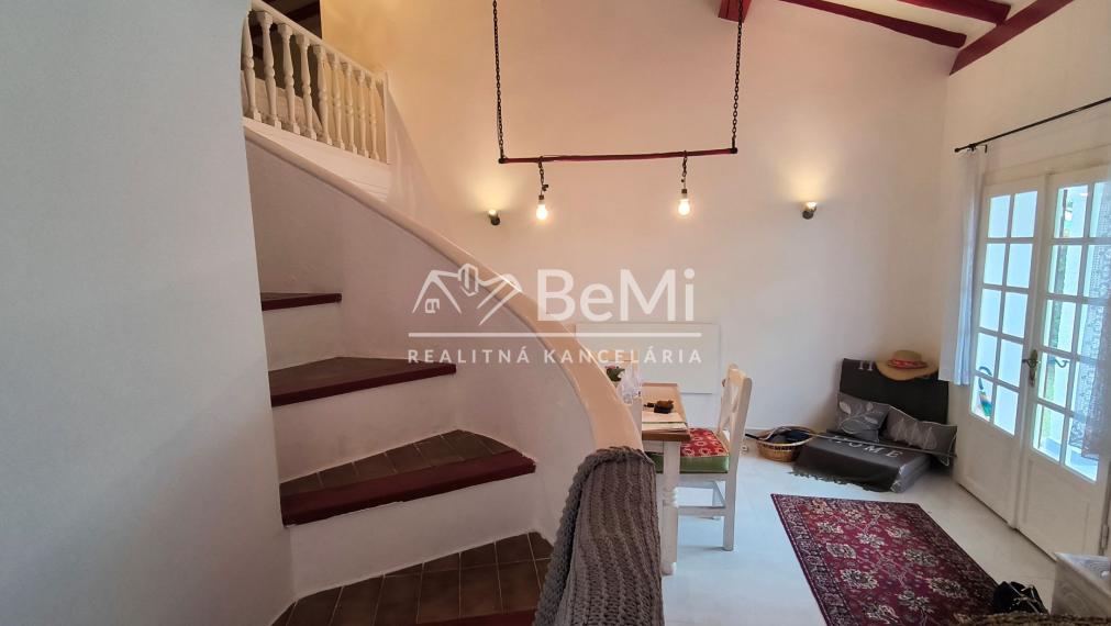 Chata v obci Chľaba, okr. Nové Zámky, 1112m2