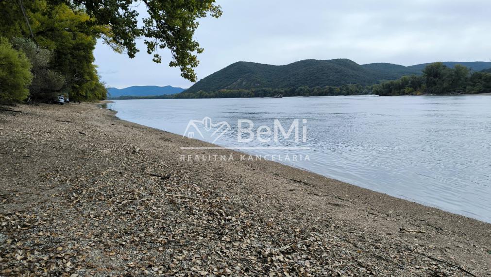 Chata v obci Chľaba, okr. Nové Zámky, 1112m2