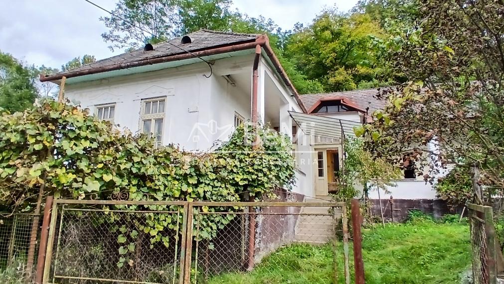 Predaj,  rodinný dom pod lesom - Senné/ Príboj (007-12-MIMI)