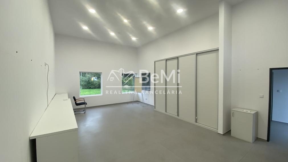 Budova Nitra Krškany pozemok 747 m2 ID 598-28-MIG