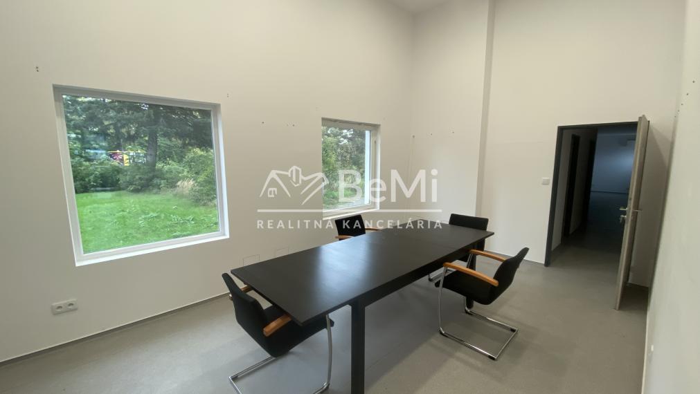 Budova Nitra Krškany pozemok 747 m2 ID 598-28-MIG