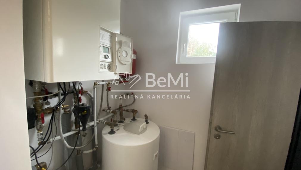 Budova Nitra Krškany pozemok 747 m2 ID 598-28-MIG