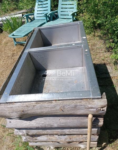 Predaj záhrady v sade 600 ročnice (031-13-ZUPIa)