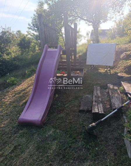 Predaj záhrady v sade 600 ročnice (031-13-ZUPIa)