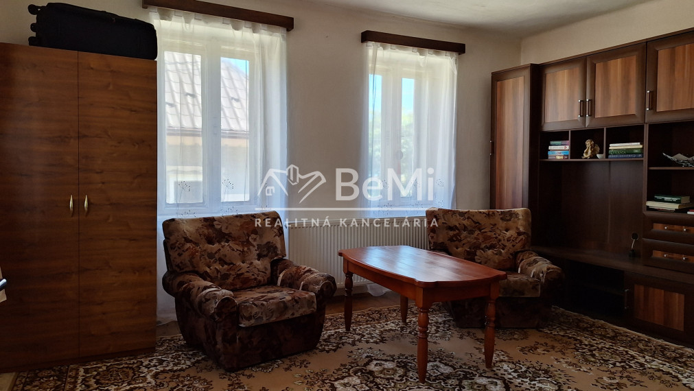 P R E N A J A T É    -   Prenájom v rodinnom dome, obec Gočovo