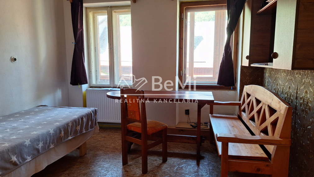 P R E N A J A T É    -   Prenájom v rodinnom dome, obec Gočovo