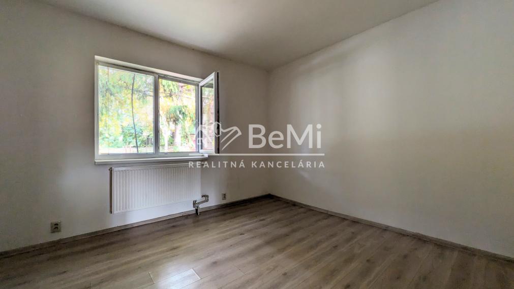 Predaj, rodinný dom - Veľký Kýr (1233-12-AFI)