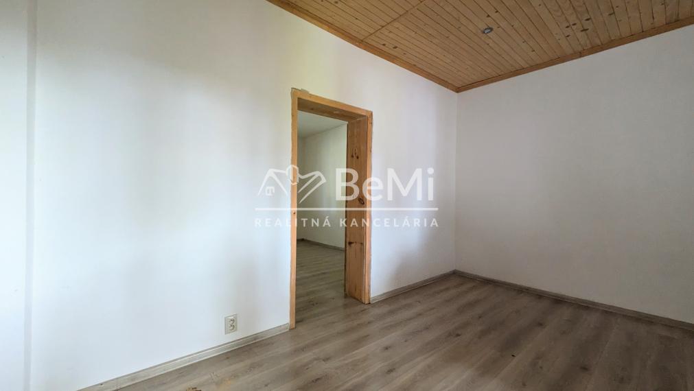 Predaj, rodinný dom - Veľký Kýr (1233-12-AFI)