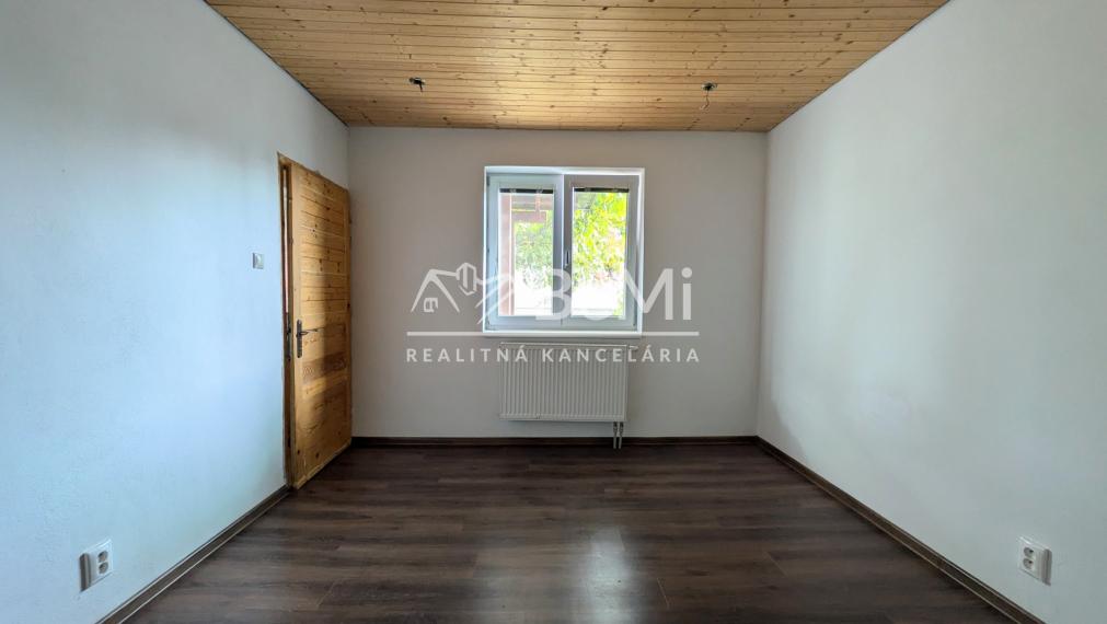 Predaj, rodinný dom - Veľký Kýr (1233-12-AFI)