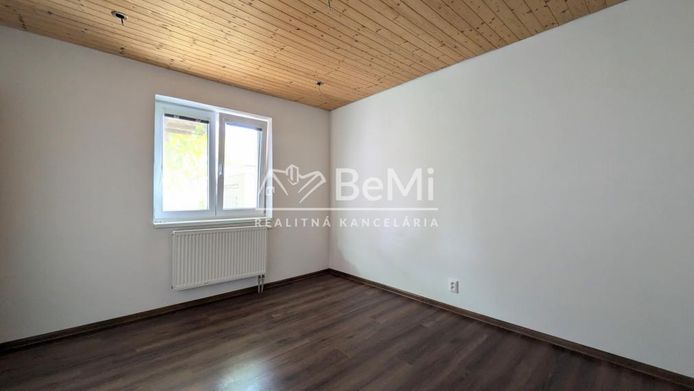 Predaj, rodinný dom - Veľký Kýr (1233-12-AFI)