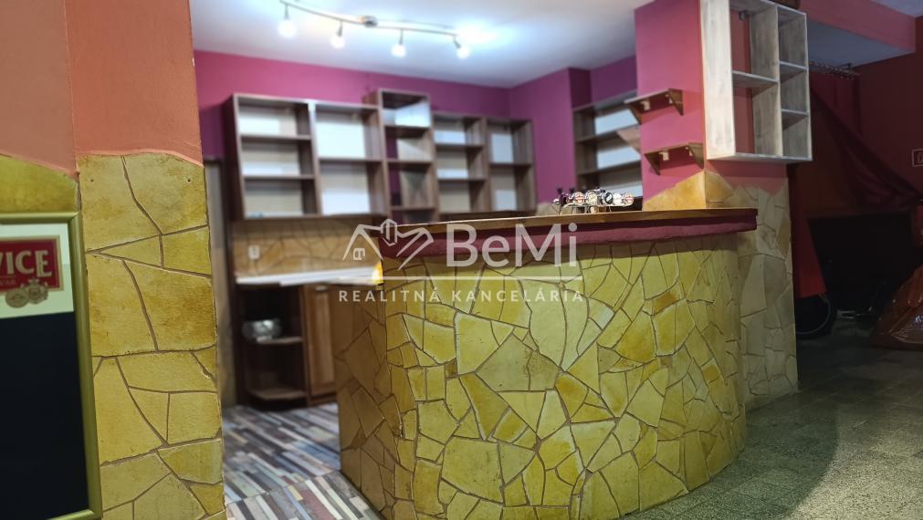 Rodinný dom ale aj obchodné priestory v obci Kružná - 139000,-Eur