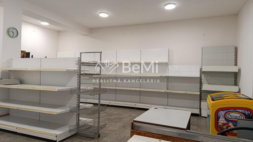 Rodinný dom ale aj obchodné priestory v obci Kružná - 139000,-Eur