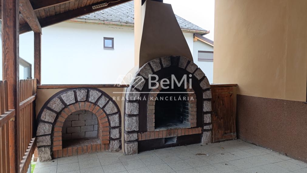 Rodinný dom ale aj obchodné priestory v obci Kružná - 139000,-Eur