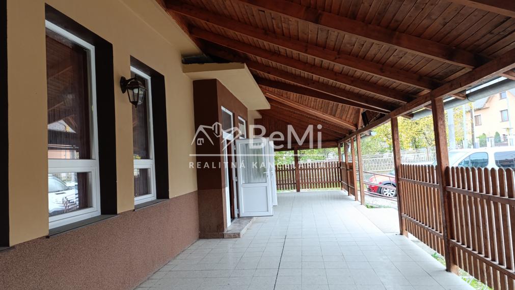 Rodinný dom ale aj obchodné priestory v obci Kružná - 139000,-Eur