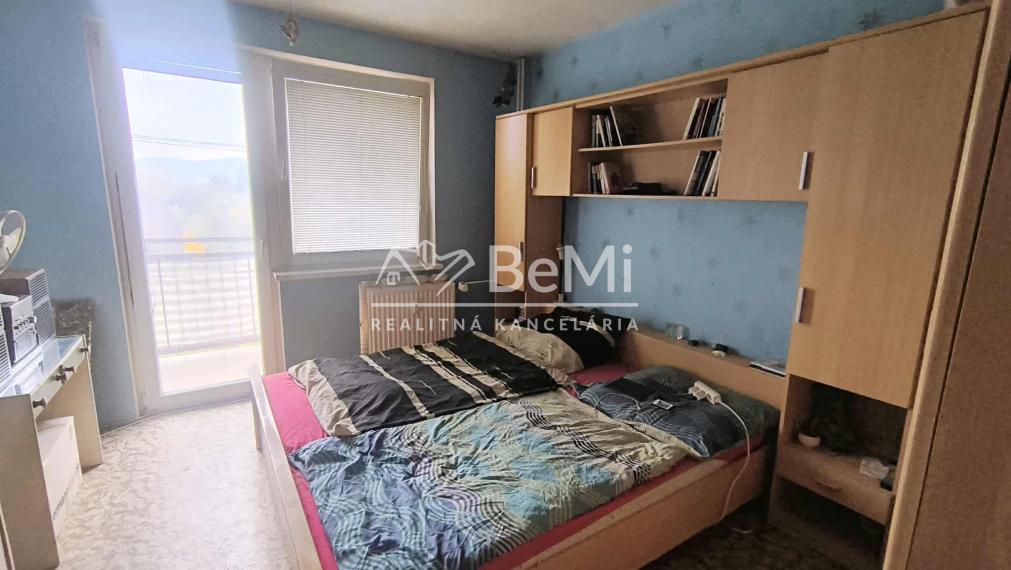 REZERVOVANÉ Na predaj 4-izbový byt Trenčín – sídlisko Juh, ul. Východná