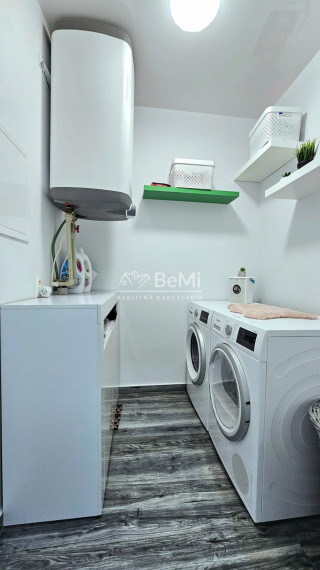 KRÁSNY RODINNÝ BUNGALOV V JESENSKOM - NA PREDAJ