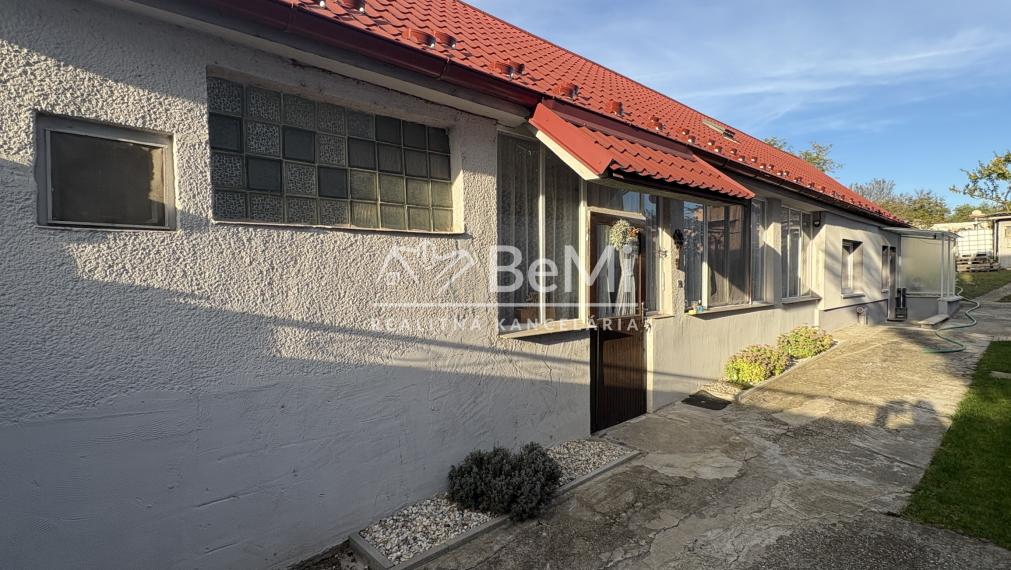 Predaj rodinného domu Šalgočka 112-12-ROCHE