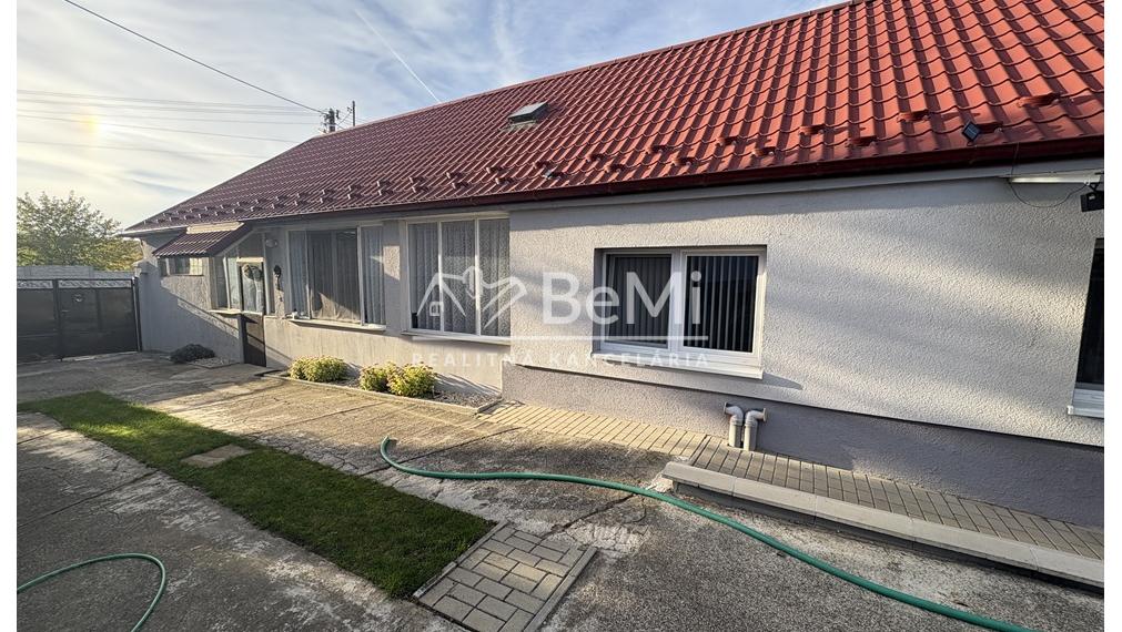 Predaj rodinného domu Šalgočka 112-12-ROCHE