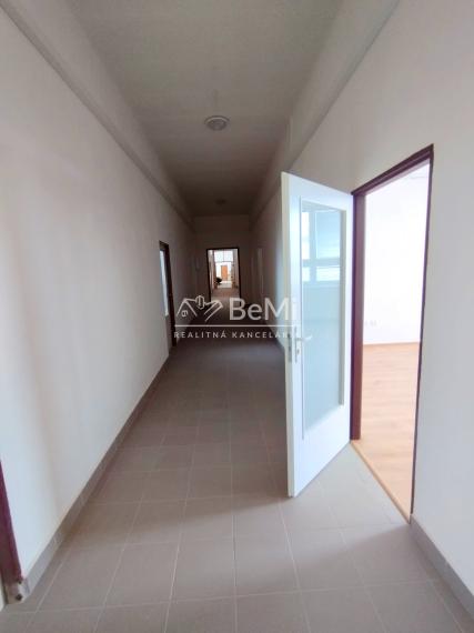 Kancelársky/prevádzkový priestor na prenájom-Lučenec